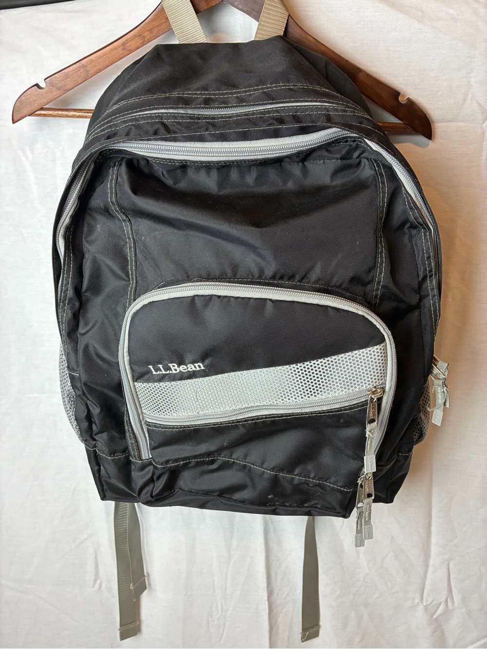 L.L.Bean Youth Deluxe Backpack – Black – Item 505191